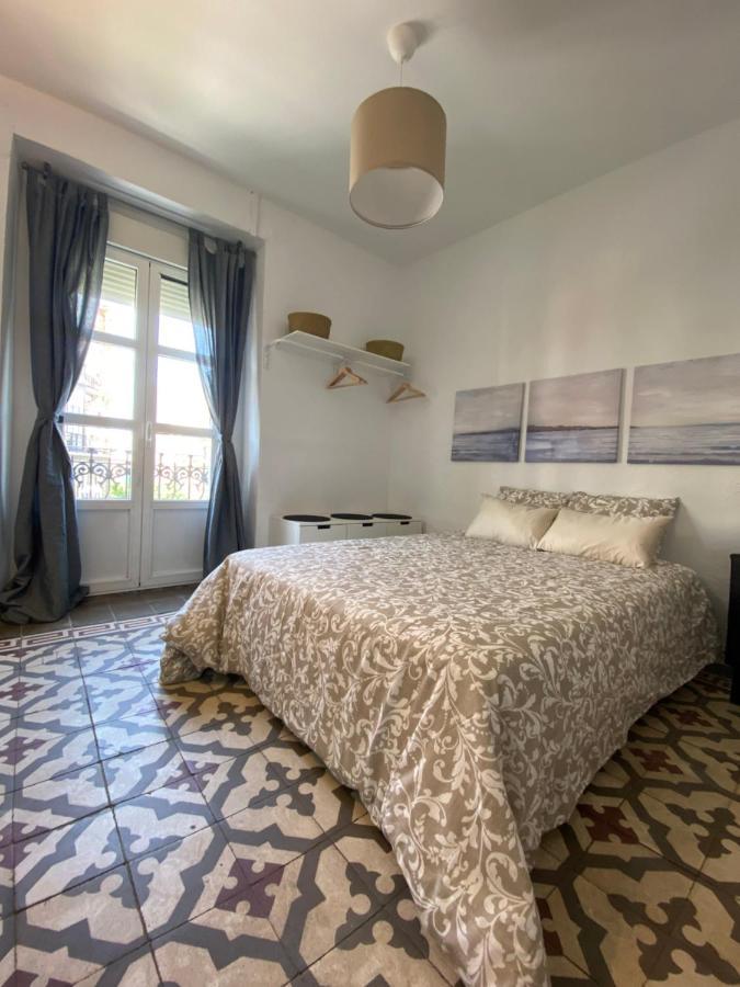 Quattro Puente De Triana Apartment เซบีญา ภายนอก รูปภาพ